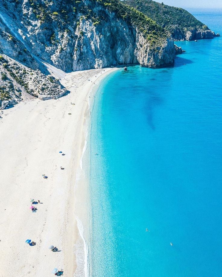 Plaja Mylos din Lefkada, golf sălbatic pe coasta de vest